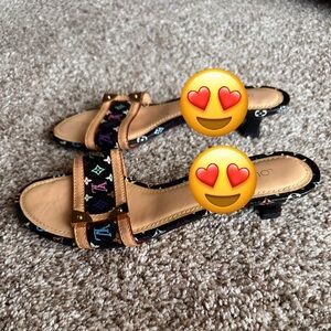 Cute Multicolored Monogram Kitten Heel Slide Sandals Size 7